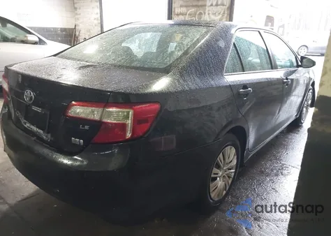 2012 Toyota Camry Hybrid Le z USA, uszkodzony, nr VIN 4T1BD1FK7CU048342